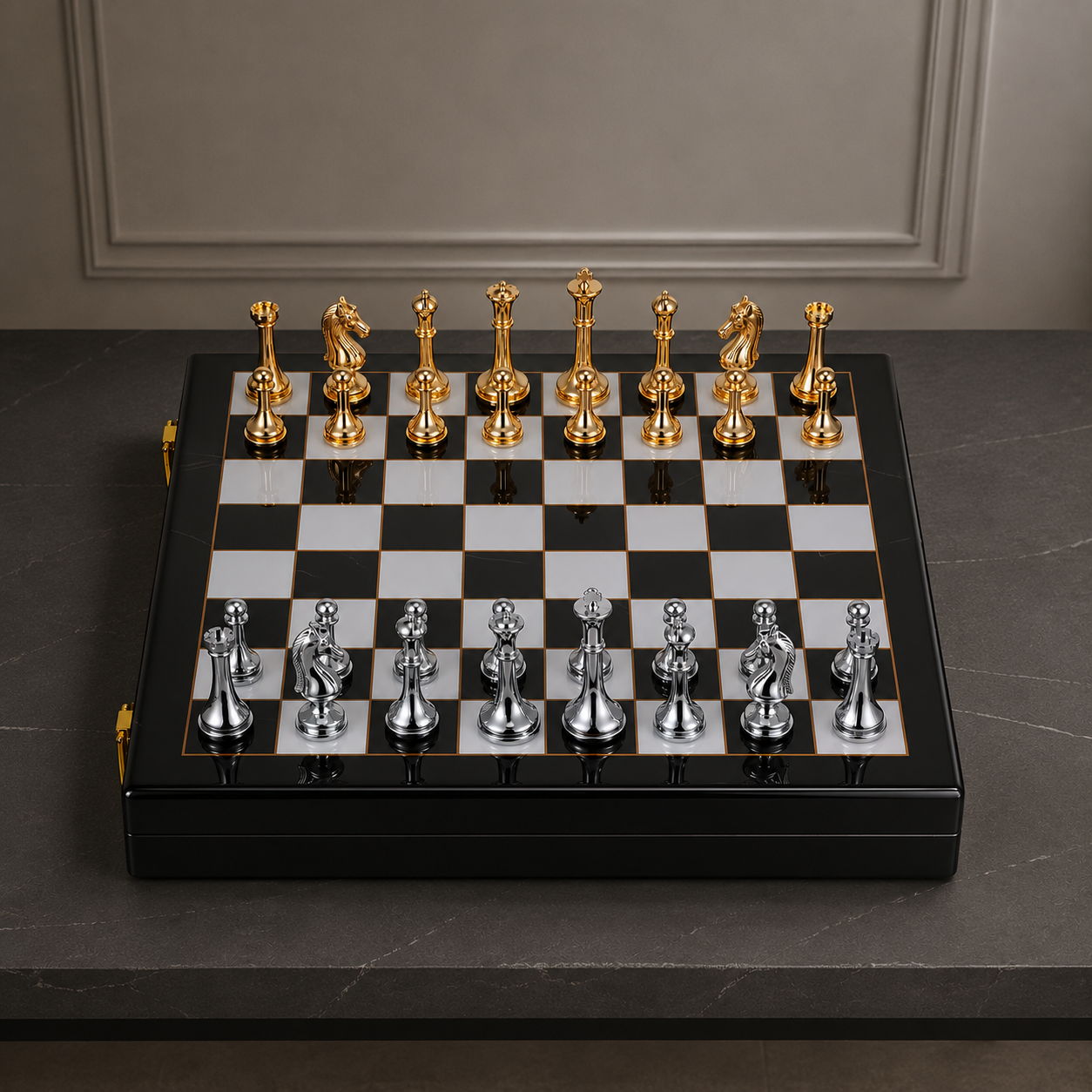 Schach-Set schwarz klappbar Gold und Silber Bild